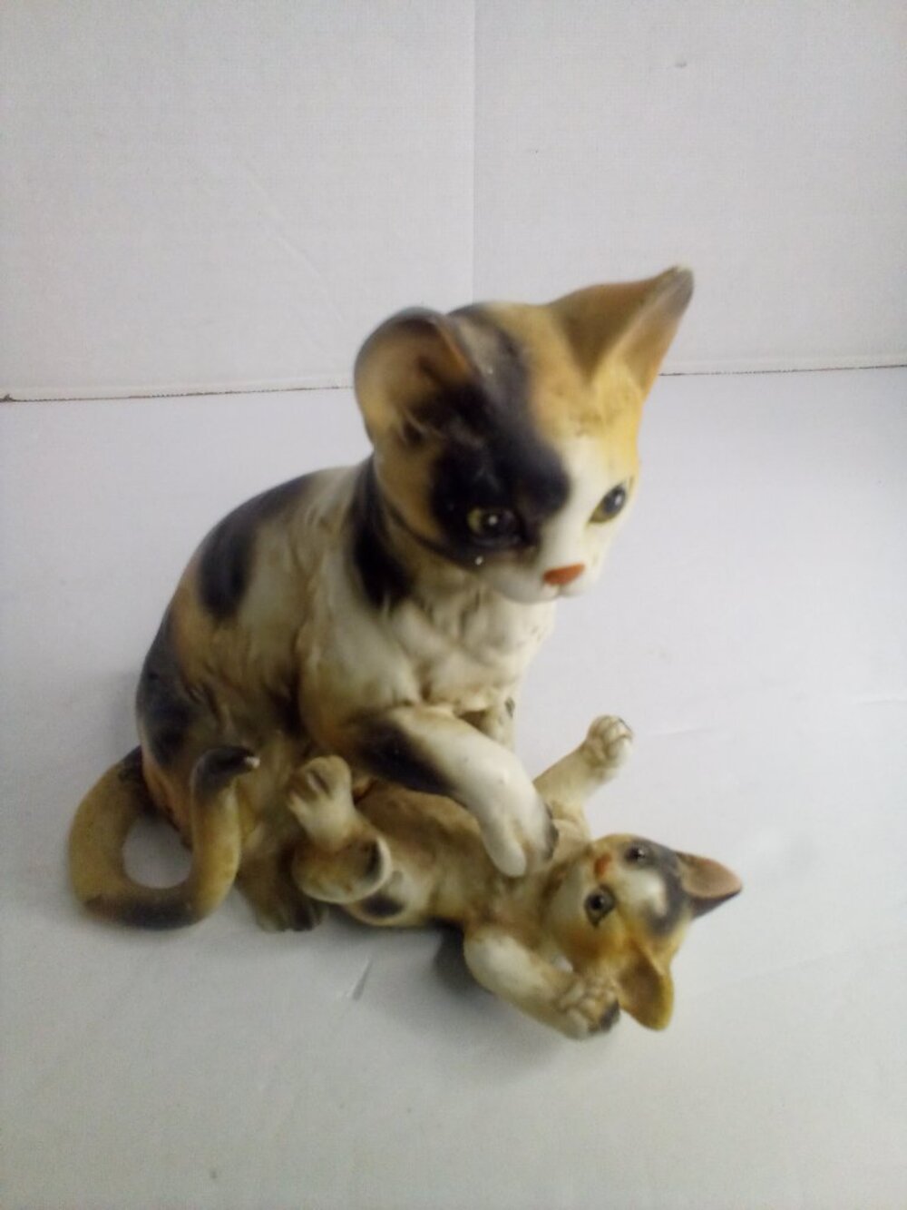Porcelain Calico Cat And Kitten Figure Vintage 5" Japan 5639